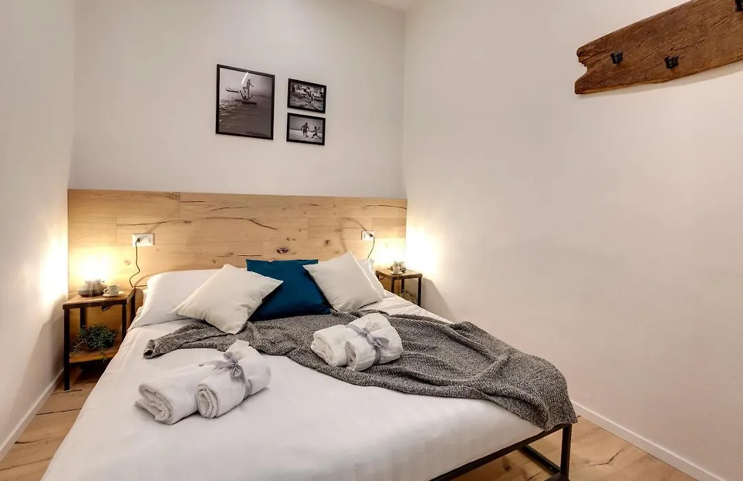 Isidora Apartment by Mamo Florence-1