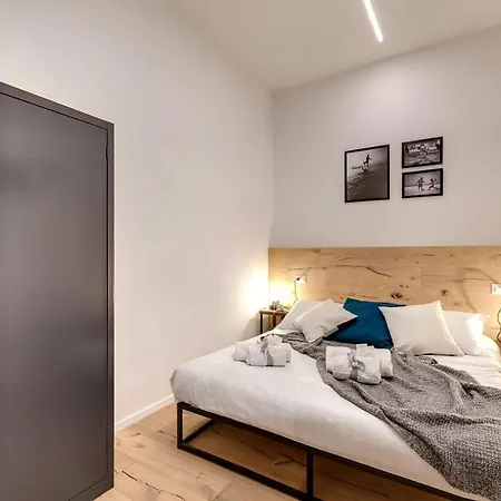 Isidora Apartment By Mamo Florence-3