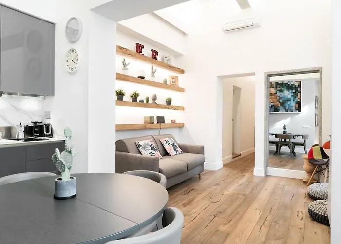 Luxury Apartment - San Pancrazio, Florence